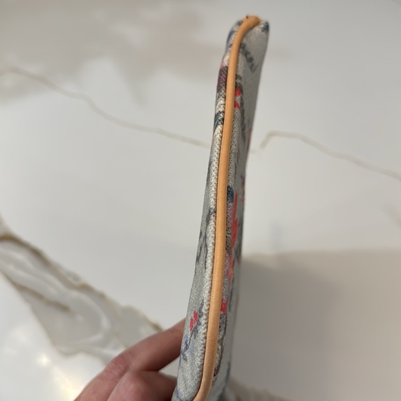 ❤️Sale❤️Zimmermann Floral Pouch - Picture 5 of 16